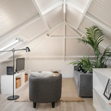 Casa Da Lombada By An Island *